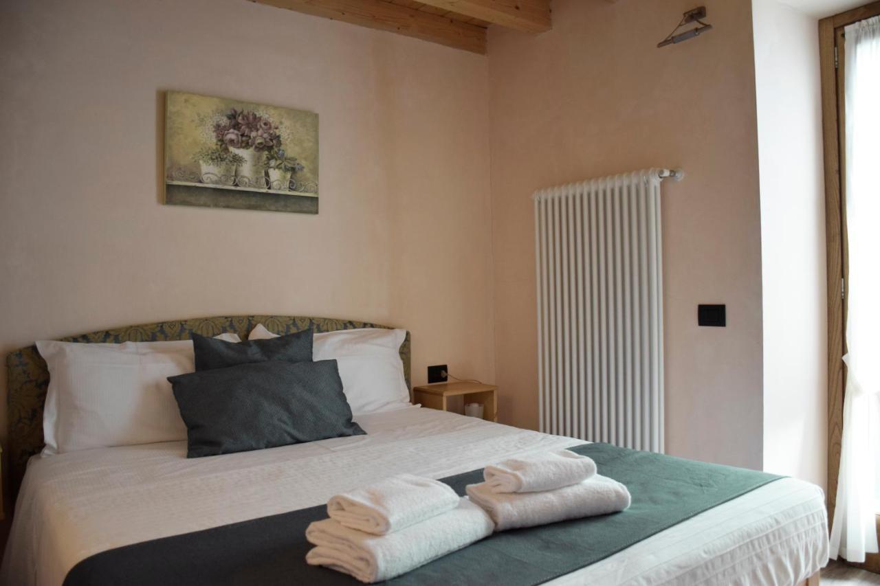 La Tana Del Tasso Rooms&Breakfast Camerata Cornello 외부 사진