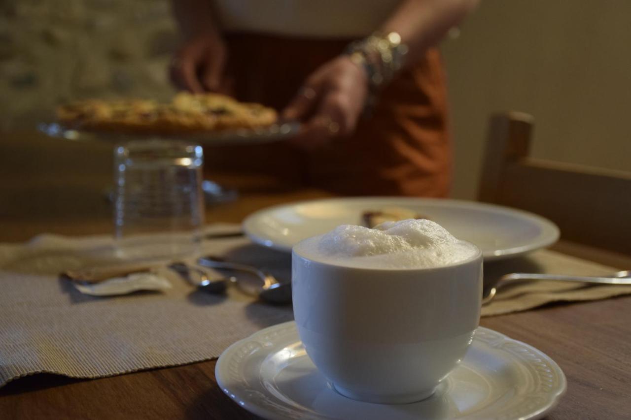 La Tana Del Tasso Rooms&Breakfast Camerata Cornello 외부 사진