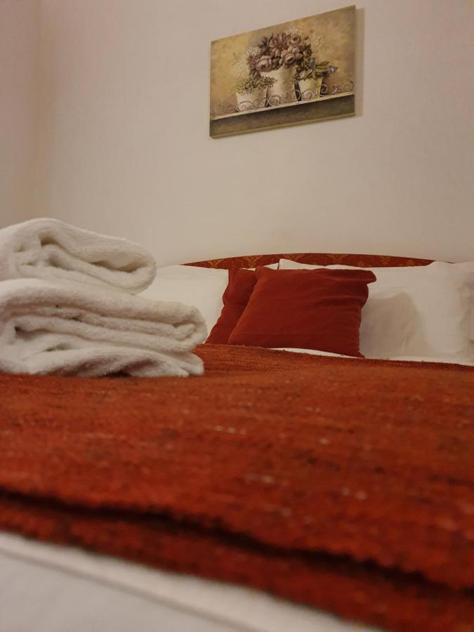 La Tana Del Tasso Rooms&Breakfast Camerata Cornello 외부 사진