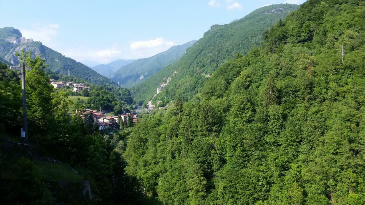 La Tana Del Tasso Rooms&Breakfast Camerata Cornello 외부 사진