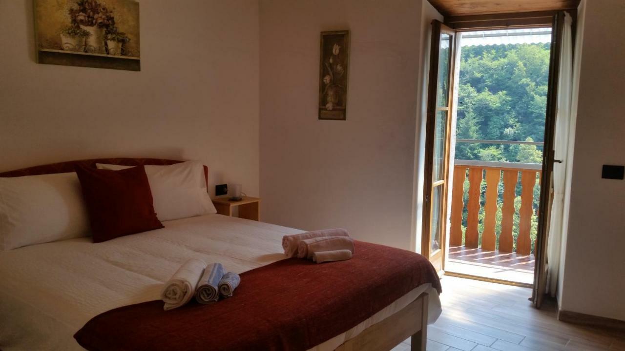 La Tana Del Tasso Rooms&Breakfast Camerata Cornello 외부 사진